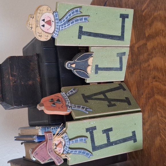 Fall Primitive/Folkart Painted Table Decor - Picture 1 of 6
